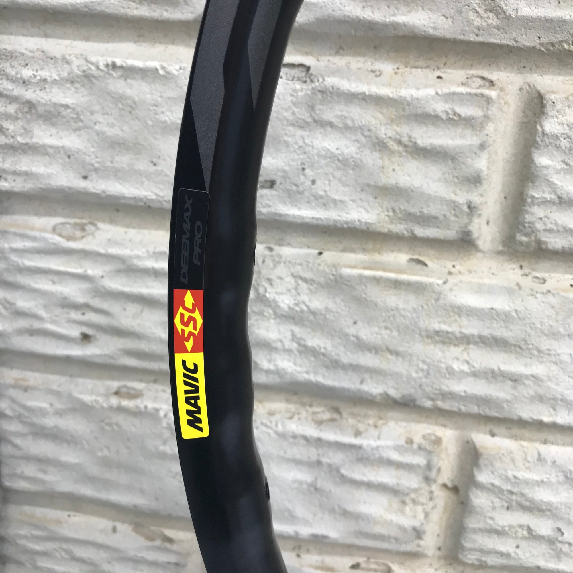 Mavic deemax sales pro 27.5 wheelset